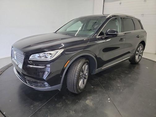 Infinite Black Metallic Clearcoat 2022 Lincoln Corsair Reserve