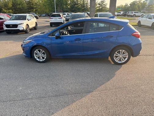 Kinetic Blue Metallic 2019 Chevrolet Cruze LT