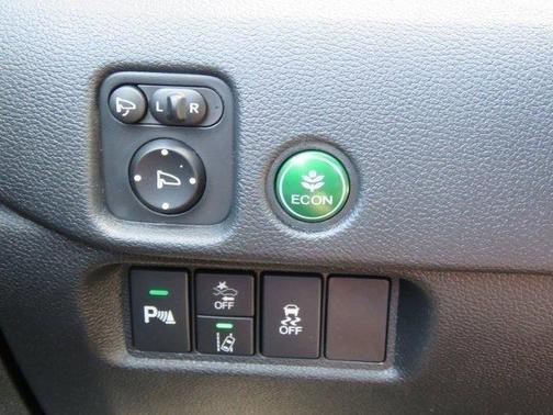Platinum White Pearl 2022 Honda Pilot AWD Black Edition