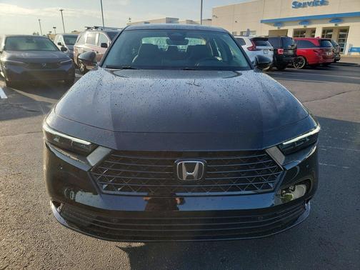 Crystal Black Pearl 2026 Honda Accord Hybrid EX-L