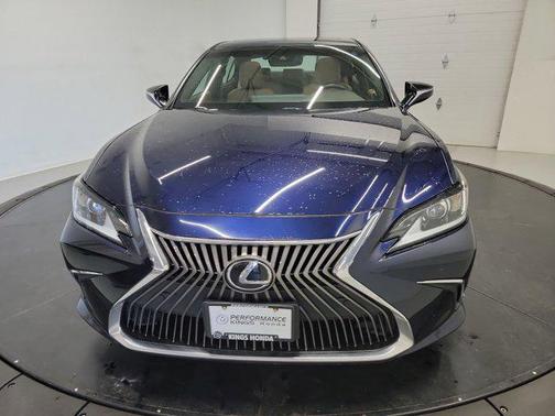 Mica 2020 Lexus ES 350 Base
