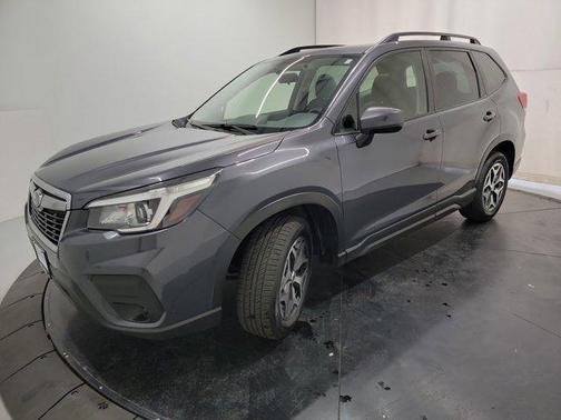 Magnetite Gray Metallic 2020 Subaru Forester Premium