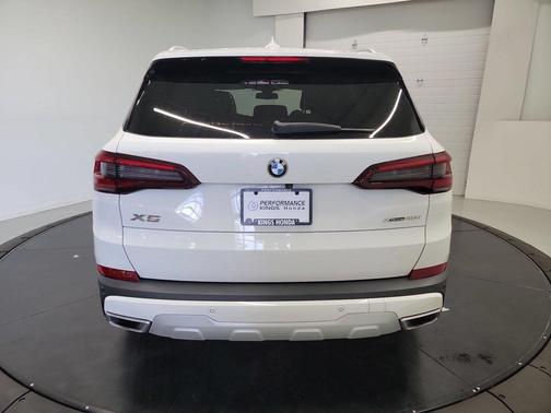 Alpine White 2021 BMW X5 xDrive40i