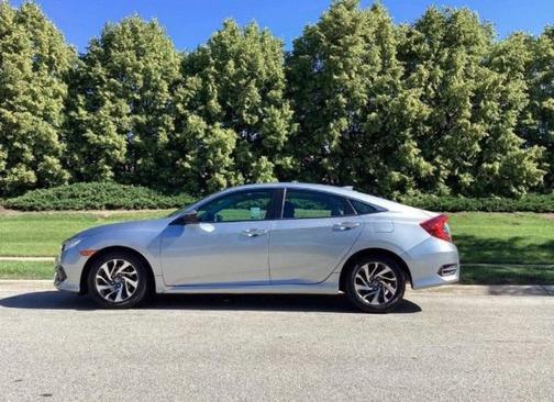 Lunar Silver Metallic 2017 Honda Civic EX