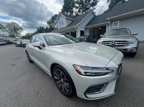 2019 Volvo S60 T5