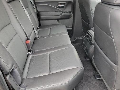 Crystal Black Pearl 2026 Honda Ridgeline RTL