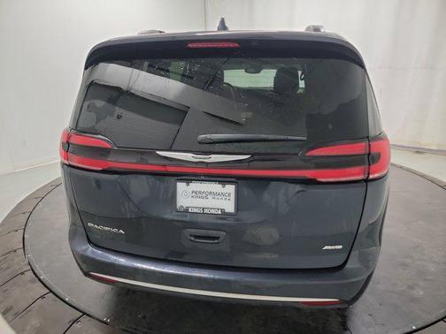 2021 Chrysler Pacifica L