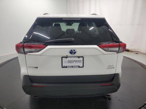 2024 Toyota RAV4 Hybrid XLE