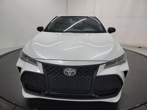 2019 Toyota Avalon XLE