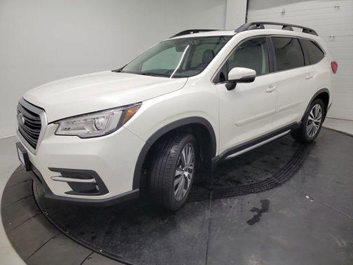 Crystal White Pearl 2021 Subaru Ascent Limited 7-Passenger