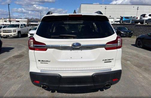 Crystal White Pearl 2021 Subaru Ascent Limited 7-Passenger
