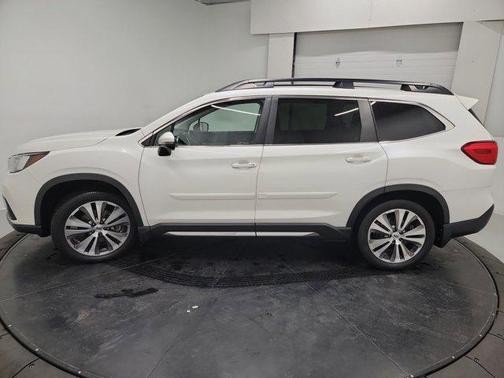 Crystal White Pearl 2021 Subaru Ascent Limited 7-Passenger