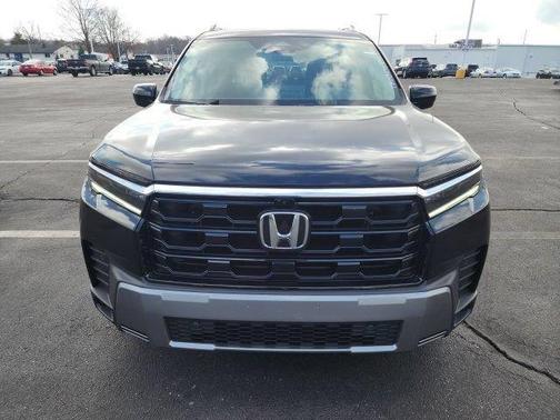 Crystal Black Pearl 2026 Honda Pilot Elite