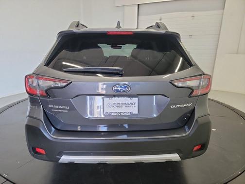 Magnetite Gray Metallic 2023 Subaru Outback Limited