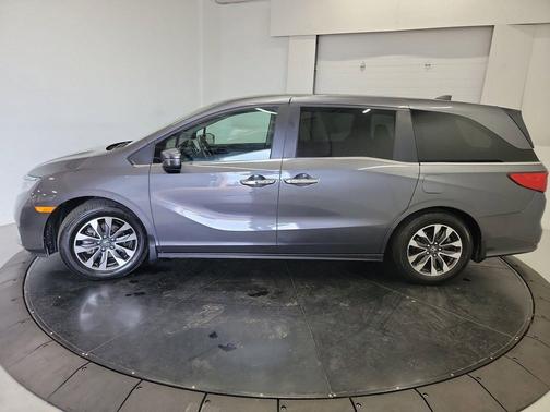 Modern Steel Metallic 2024 Honda Odyssey EX-L