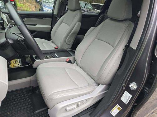 Modern Steel Metallic 2024 Honda Odyssey EX-L