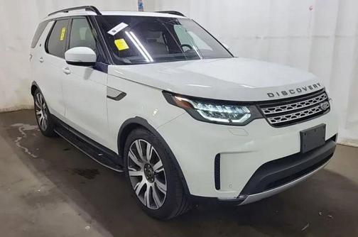 White 2019 Land Rover Discovery HSE