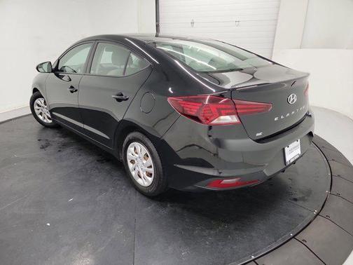 Phantom Black 2019 Hyundai ELANTRA SE