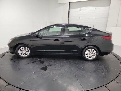Phantom Black 2019 Hyundai ELANTRA SE