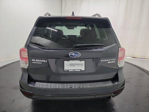 2017 Subaru Forester 2.5i Touring