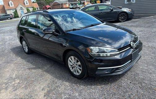 Deep Black Pearl 2019 Volkswagen Golf SportWagen TSI S