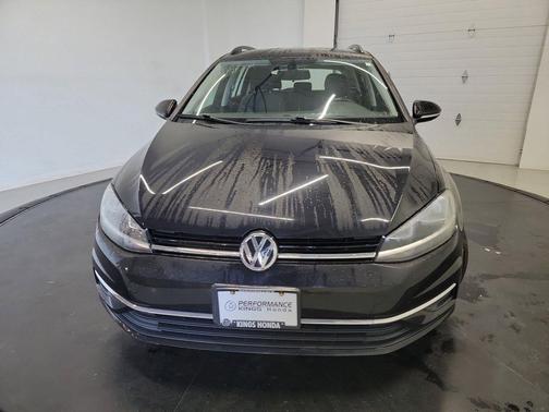 Deep Black Pearl 2019 Volkswagen Golf SportWagen TSI S