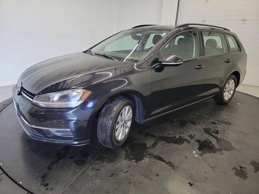 Deep Black Pearl 2019 Volkswagen Golf SportWagen TSI S