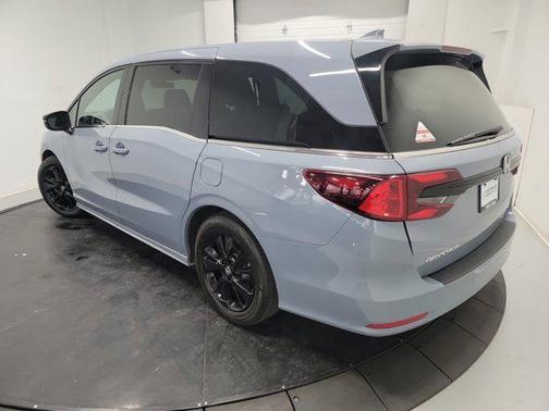 Sonic Gray Pearl 2023 Honda Odyssey Sport