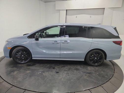 Sonic Gray Pearl 2023 Honda Odyssey Sport