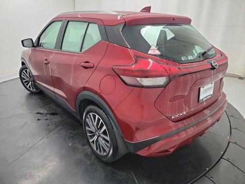 2022 Nissan Kicks SV