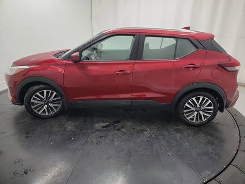 2022 Nissan Kicks SV