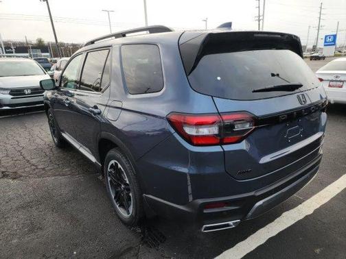 2026 Honda Pilot Touring 8-Passenger