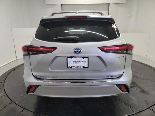 2020 Toyota Highlander Hybrid Platinum