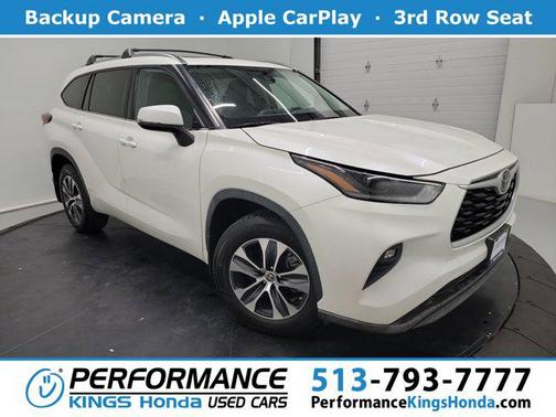 Blizzard Pearl 2021 Toyota Highlander XLE