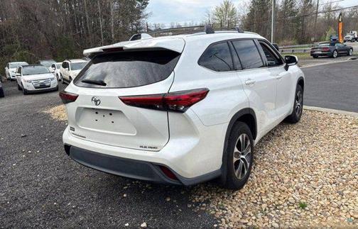 Blizzard Pearl 2021 Toyota Highlander XLE