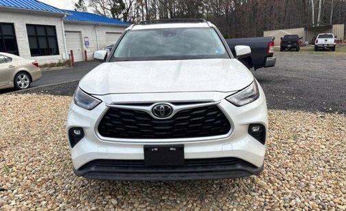 Blizzard Pearl 2021 Toyota Highlander XLE