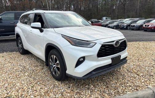 Blizzard Pearl 2021 Toyota Highlander XLE