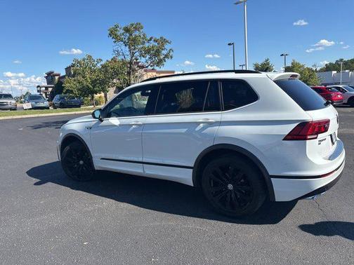 2021 Volkswagen Tiguan 2.0T SE R-Line Black 4MOTION