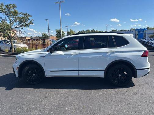2021 Volkswagen Tiguan 2.0T SE R-Line Black 4MOTION