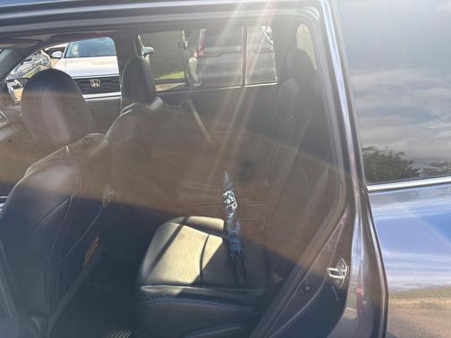 Shoreline Mist 2013 Toyota Highlander SE