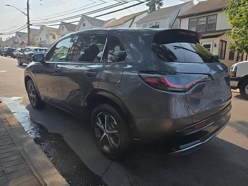 Modern Steel Metallic 2024 Honda HR-V EX-L