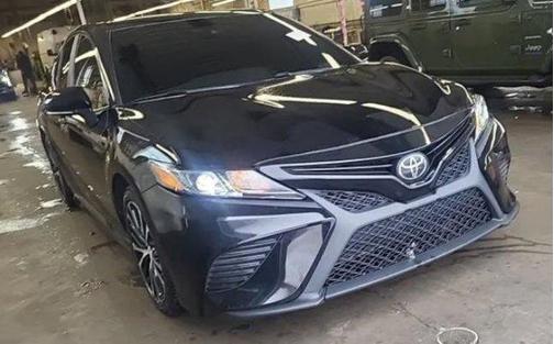 2018 Toyota Camry SE