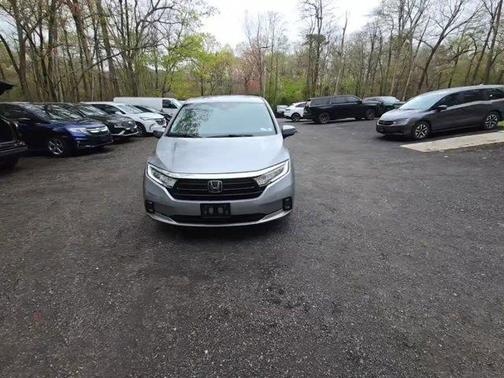 Lunar Silver Metallic 2024 Honda Odyssey EX-L