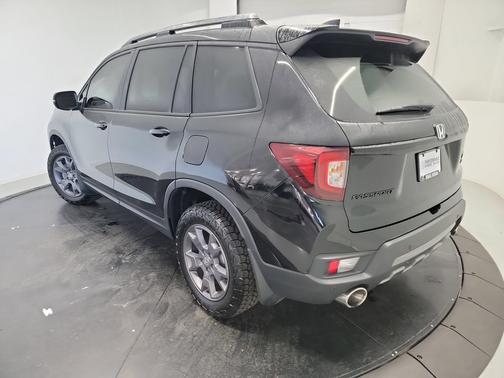 Sonic Gray Pearl 2024 Honda Passport AWD TrailSport