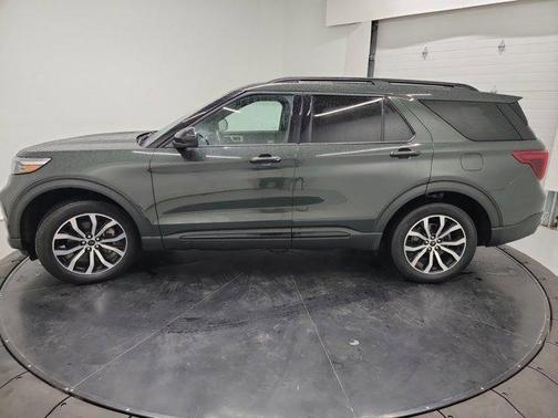 Forged Green Metallic 2022 Ford Explorer ST