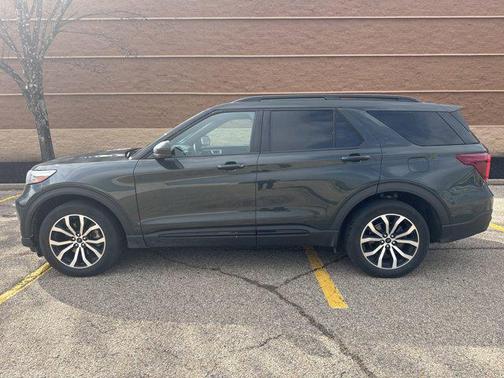 2022 Ford Explorer ST