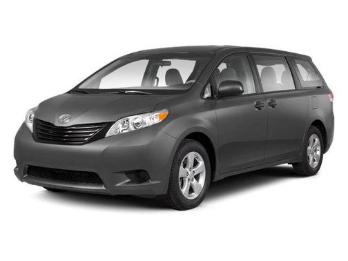 Silver Sky Metallic 2013 Toyota Sienna XLE