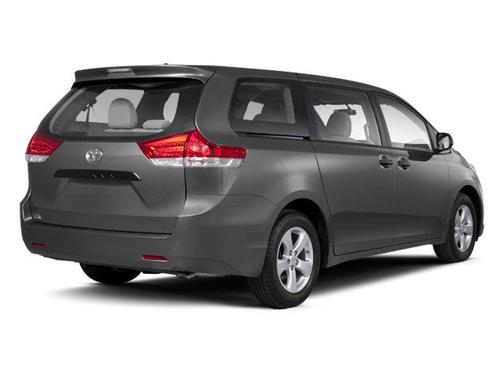 Silver Sky Metallic 2013 Toyota Sienna XLE