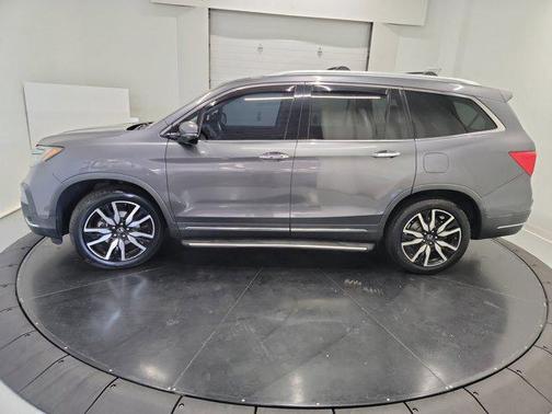 2019 Honda Pilot Touring 8-Passenger