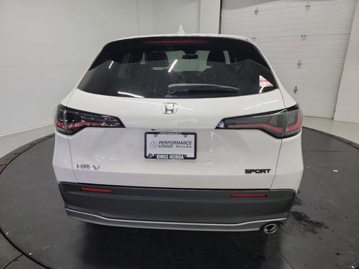 Platinum White Pearl 2025 Honda HR-V AWD Sport